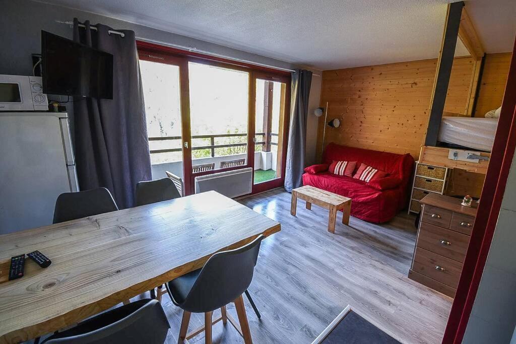 Le Relai S31 - Grand et lumineux studio avec coin montagne 4-6 pers, tout équipé, avec WIFI, à 30m des pistes avec un grand balcon, DRAPS NON COMPRIS Saint-Jean-dʼAulps Exterior foto